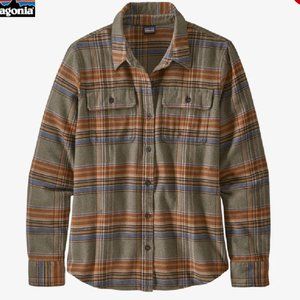 Patagonia Women's Long-Sleeved Fjord Flannel Shirt, Size Small